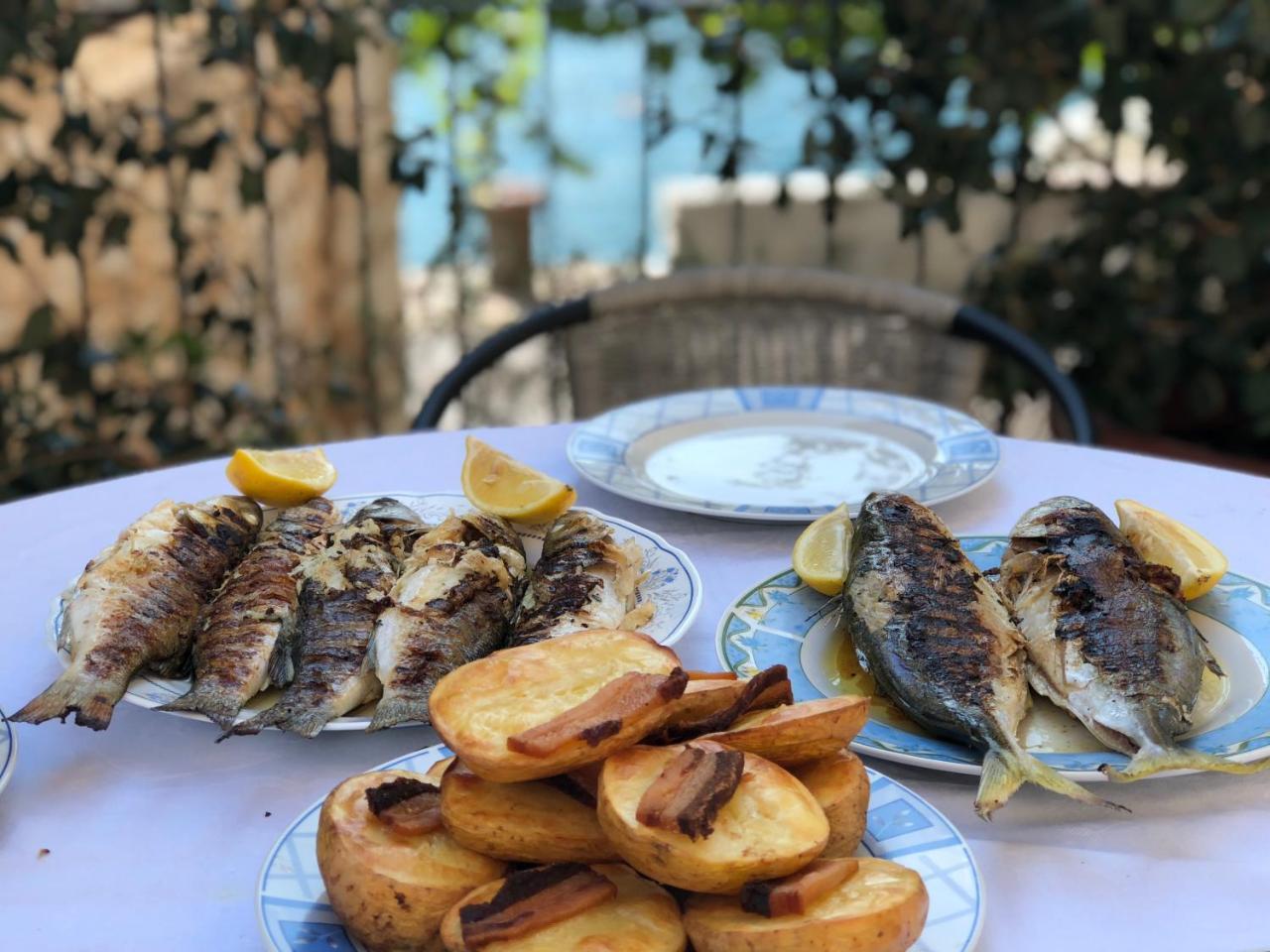 Oldhouse Vucinovic * Tivat