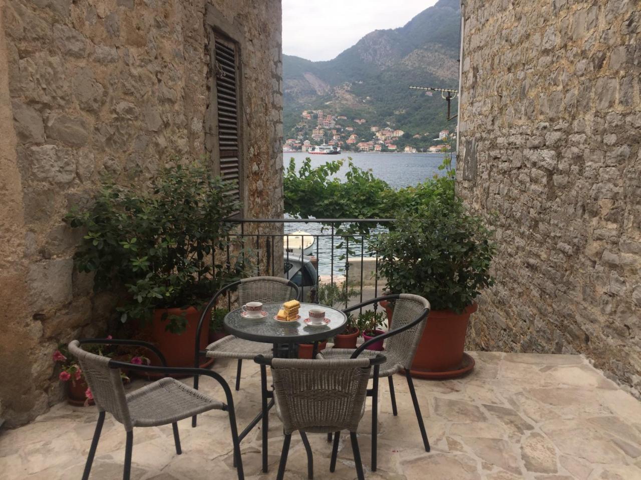 Oldhouse Vucinovic Apartment Tivat