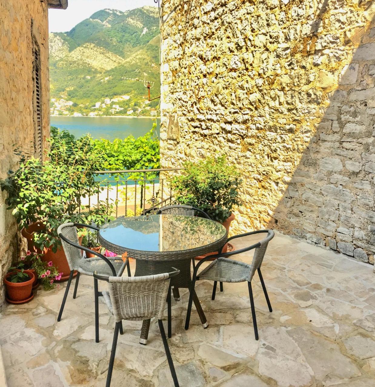 Oldhouse Vucinovic Apartment Tivat