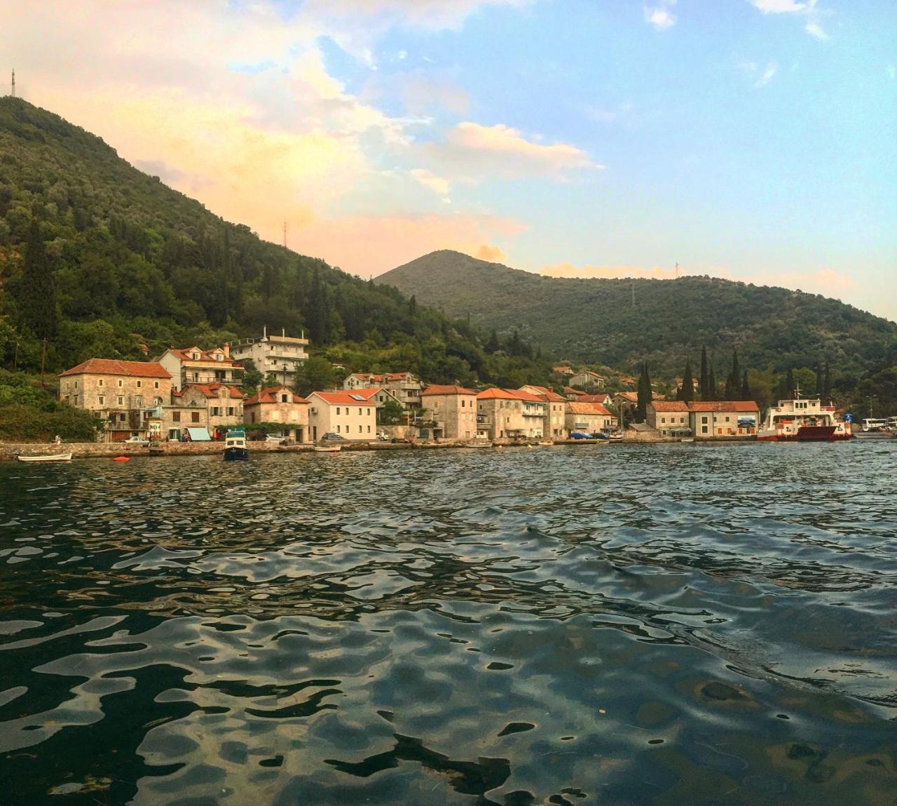Oldhouse Vucinovic * Tivat