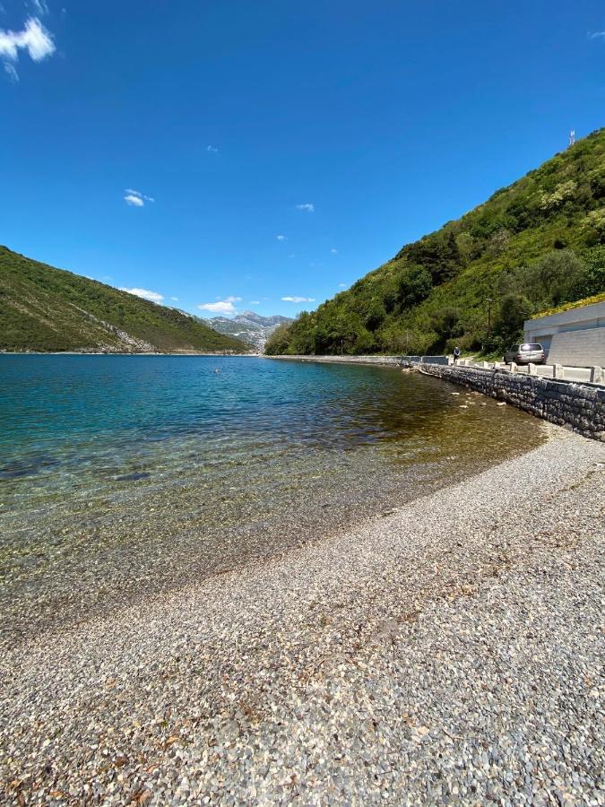 Oldhouse Vucinovic